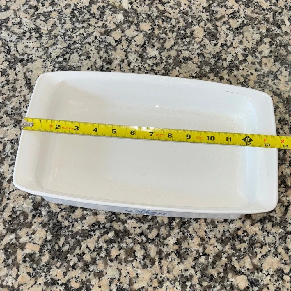 Vintage Corningware P-332 Blue Coneflower White 2 3/4 QT Baking Dish